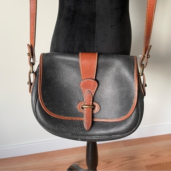 Dooney & Bourke Vintage Black Pebble Leather Brown Trim Spectator Crossbody Bag - Picture 3 of 10